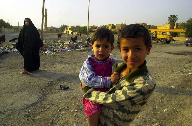 Iraqi Children-Photographs of the Children in Iraq-William E. Thompson