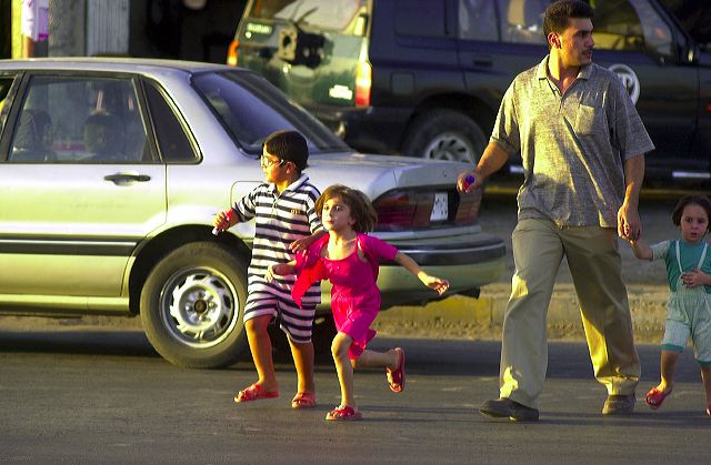 Iraqi Children-Photographs of the Children in Iraq-William E. Thompson