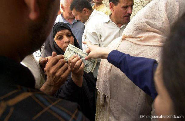 Iraqi Women-Photographs of Women and their lives in Iraq-William E. Thompson